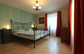 Photo 1 - Cosy Rustic 1 Bedroom Apartment in Mala Strana