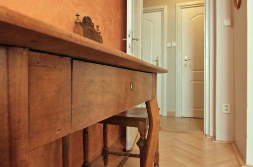 Photo 6 - Cosy Rustic 1 Bedroom Apartment in Mala Strana