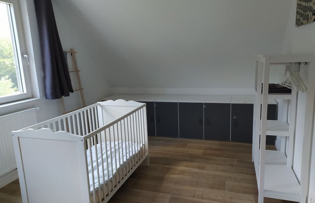 New House on the Edge of a Large Forest, Large Garden,very Quiet, Beautiful Area - Foto 8