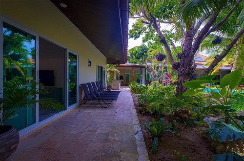 Photo 41 - 6BR Luxury Tropical Pool Villa PH125