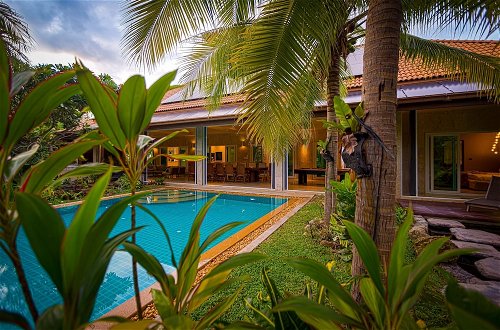 Foto 53 - 6BR Luxury Tropical Pool Villa PH125