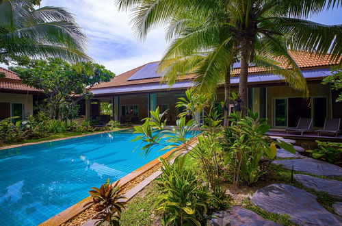 Foto 54 - 6BR Luxury Tropical Pool Villa PH125