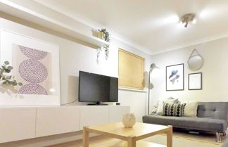 Foto 1 - Central Spacious & Stylish Apartment