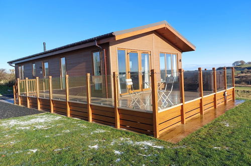 Foto 1 - Luxury Family Beechwood Lodge With hot tub