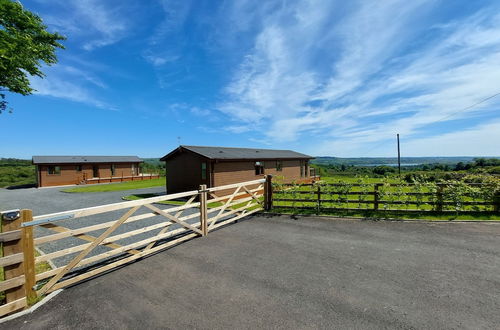 Photo 14 - Luxury Family Beechwood Lodge With hot tub