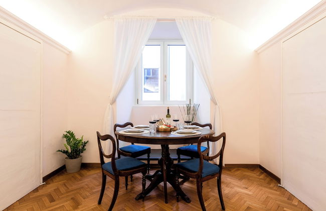 Historic Apt - Wifi - Ac - Top Location - Walk Everywhere - Photo 17