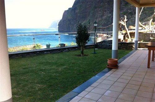 Photo 12 - Lovely Sea View 3-bed House in p Delgada, Madeira