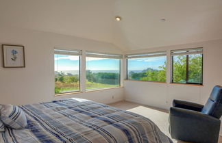 Photo 3 - Pacific Splendor Private Hot Tub w/ Views