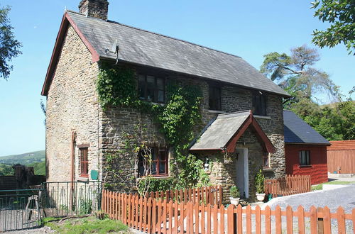 Photo 1 - Barn Cottage - Farm Park Stay with Hot Tub, BBQ & Fire Pit