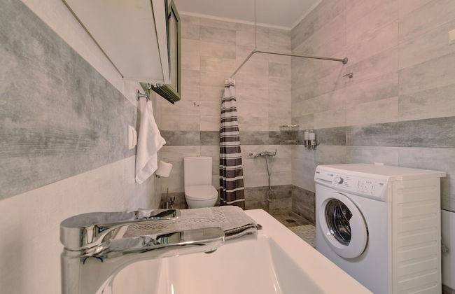 Ouzo Stone Studio - Photo 8