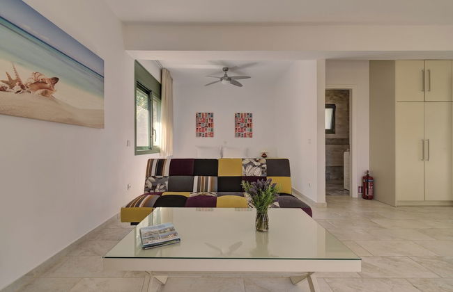 Ouzo Stone Studio - Photo 6