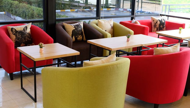 Lobby-Lounge