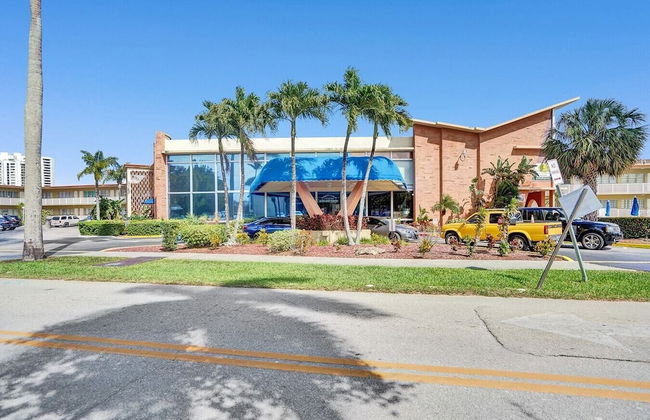 Hallandale Getaway With Pool Near to the Beach - Foto 15