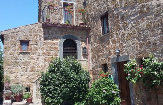 Blue House Near Bagnoregio-overlooking the Umbrian Mountains and Tiber Valley - Foto 52