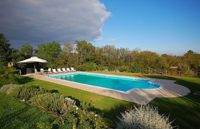Blue House Near Bagnoregio-overlooking the Umbrian Mountains and Tiber Valley - Foto 18