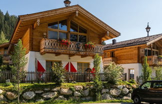 Photo 1 - Quaint Chalet in Wald im Pinzgau with Garden near Ski Slopes