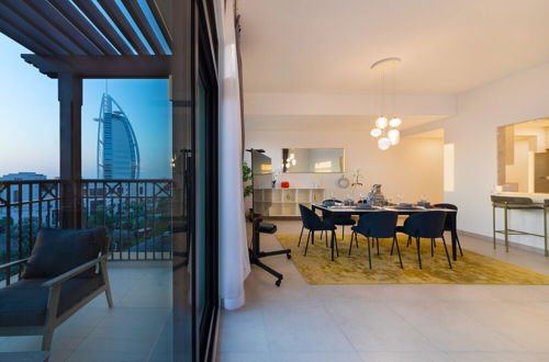 Photo 36 - Maison Privee - Exclusive Luxury 3BR Apt with scenic views of Burj Al Arab