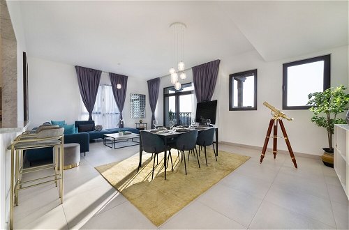 Photo 22 - Maison Privee - Exclusive Luxury 3BR Apt with scenic views of Burj Al Arab