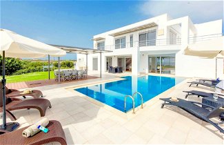 Photo 1 - Sparkling Villa in Acrotiri with Private Pool near Sea Beach