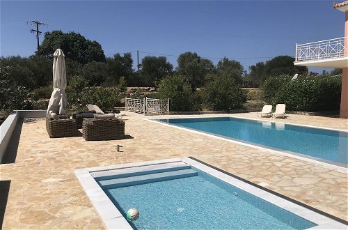 Photo 21 - Luxurious Villa in Peloponnese