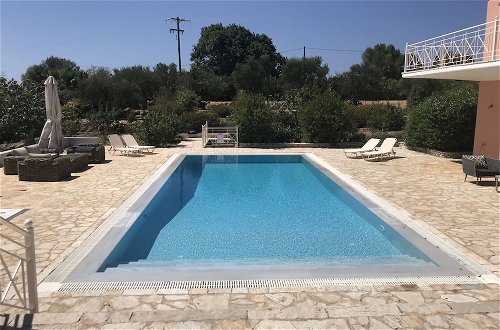 Photo 19 - Luxurious Villa in Peloponnese