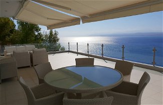Photo 1 - Luxurious Suite Athena Near To Beach