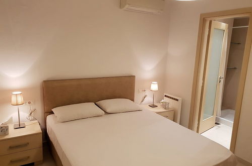 Foto 2 - Luxurious Suite Athena Near To Beach