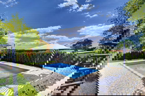 Foto 17 - Holiday Home in Lindar With Pool