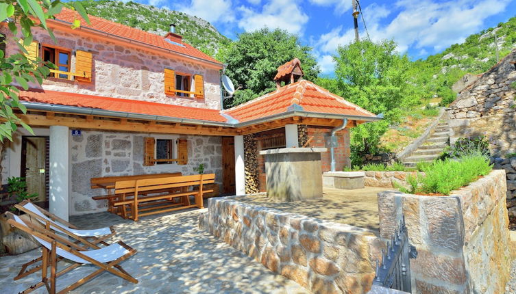 Photo 1 - Cozy Holiday Home With Garden in Starigrad