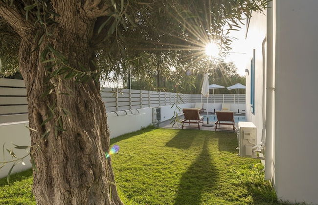 Seabreeze Villa - with Jacuzzi & heated pool - Foto 60