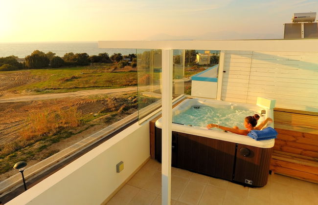 Seabreeze Villa - with Jacuzzi & heated pool - Foto 36