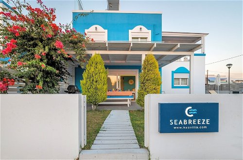 Foto 58 - Seabreeze Villa - with Jacuzzi & heated pool
