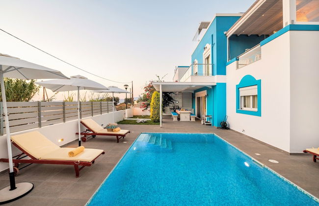 Seabreeze Villa - with Jacuzzi & heated pool - Foto 32