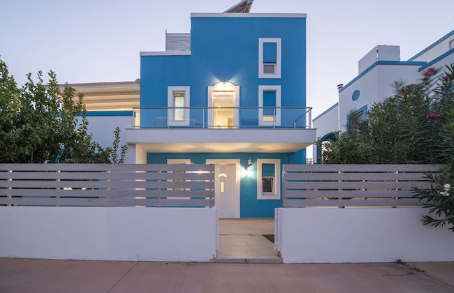 Seabreeze Villa - with Jacuzzi & heated pool - Foto 58