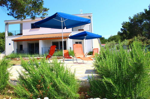 Photo 1 - Modern Holiday Home With Terrace, Near the Sea