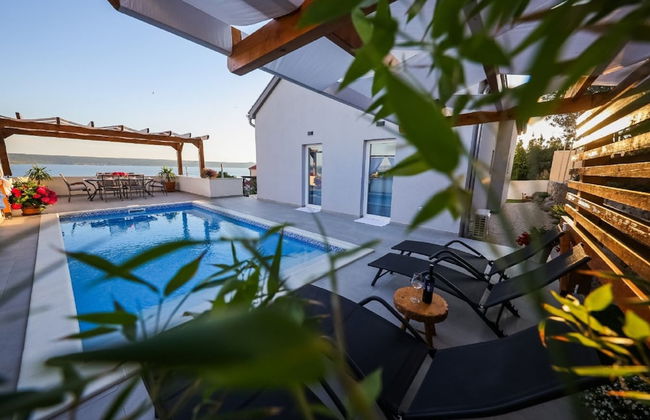 Holiday Home With Private Swimming Pool - Foto 1