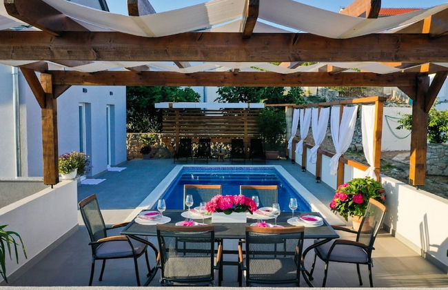 Holiday Home With Private Swimming Pool - Foto 16