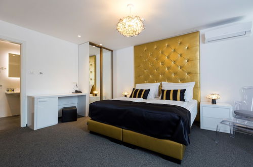 Photo 13 - B Gold Luxury Rooms