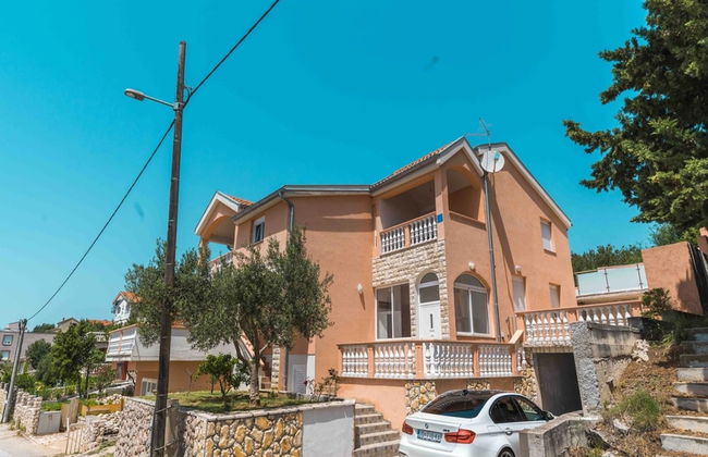 Capacious Holiday Home in Maslenica - Foto 2