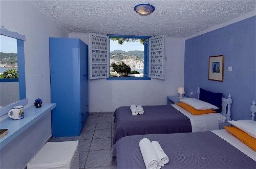 Foto 5 - Karavos Sea View Apartments