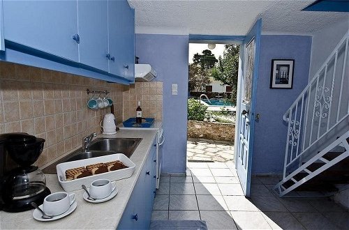 Foto 28 - Karavos Sea View Apartments