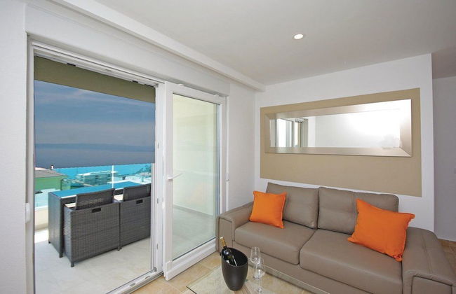 Lux Apartments - Photo 52