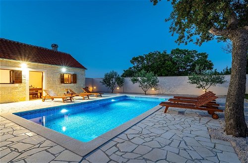 Foto 22 - Lovely Holiday Home in Stankovci With Private Swimming Pool