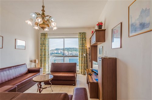 Foto 7 - Bay View Apartment by Getaways Malta