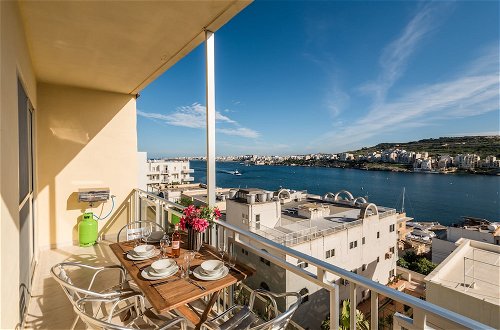 Foto 21 - Bay View Apartment by Getaways Malta