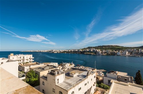 Foto 12 - Bay View Apartment by Getaways Malta