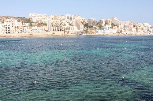 Foto 16 - Bay View Apartment by Getaways Malta