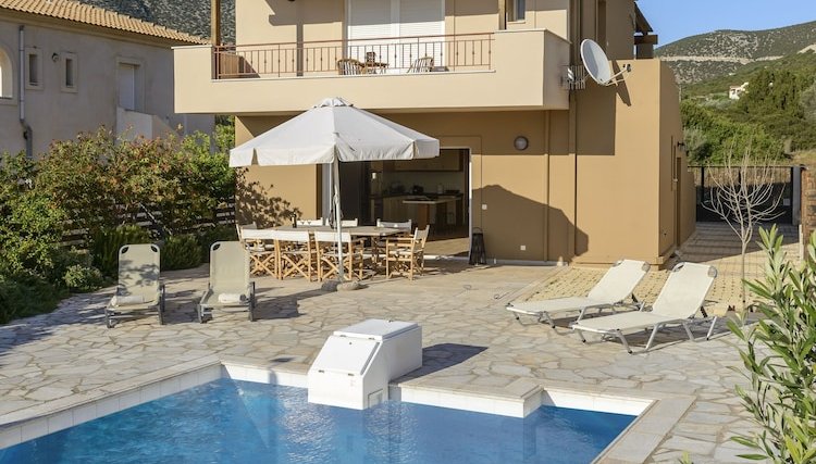 Photo 1 - Porto Aqua Vista - Premium Seaside Villa with Pool