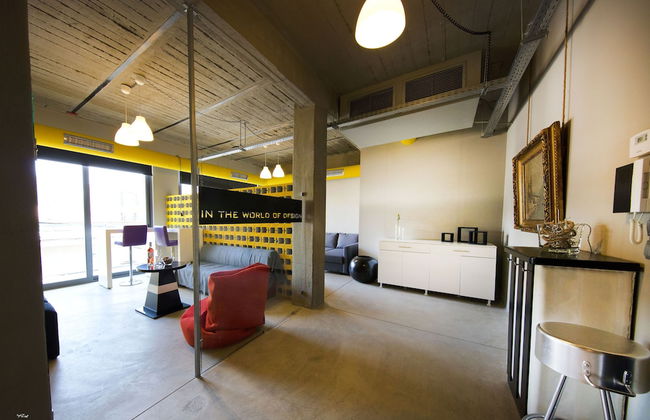 Acropolis View Modern Loft - Photo 10