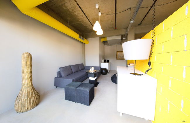 Acropolis View Modern Loft - Photo 8